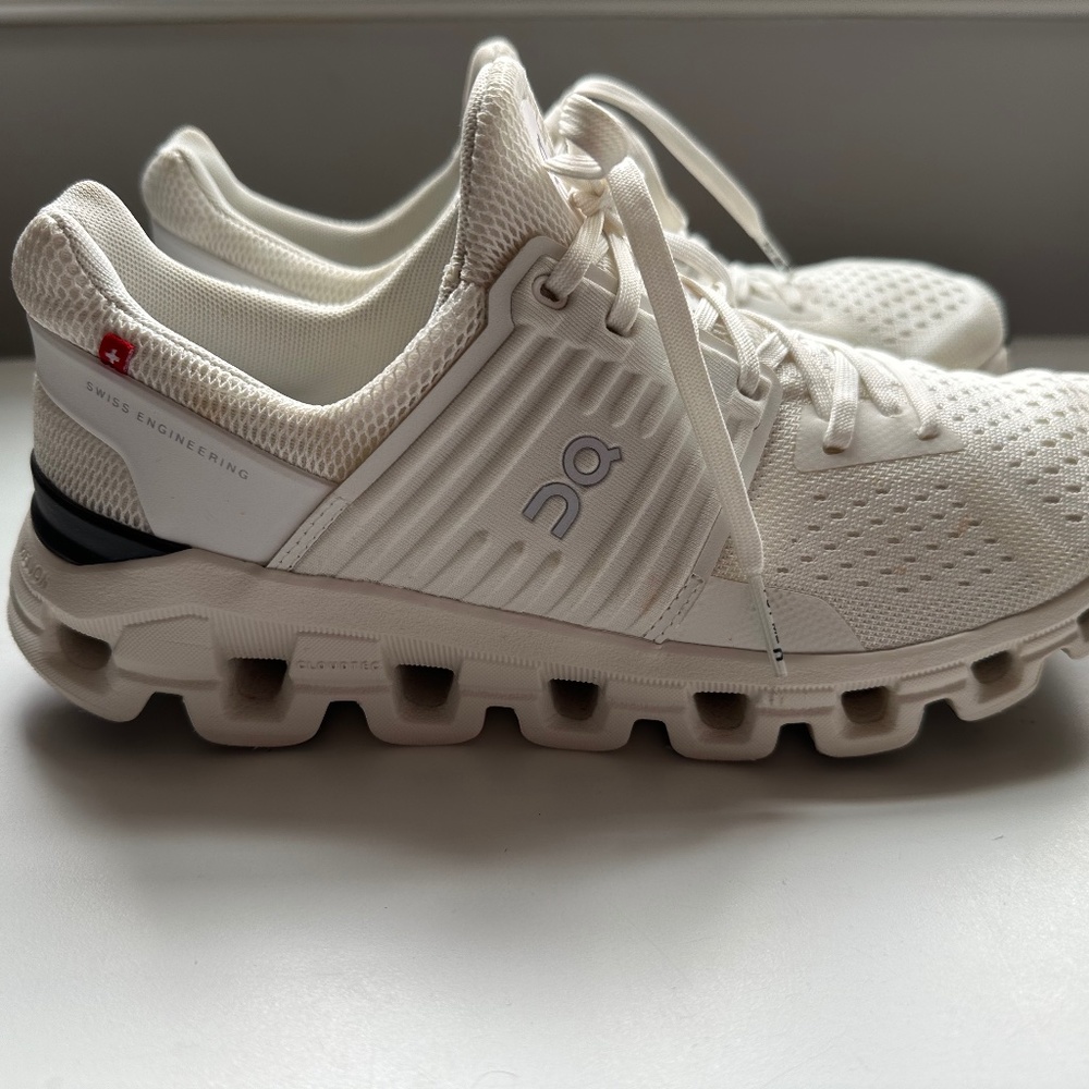 Cloudswift urban running shoe.